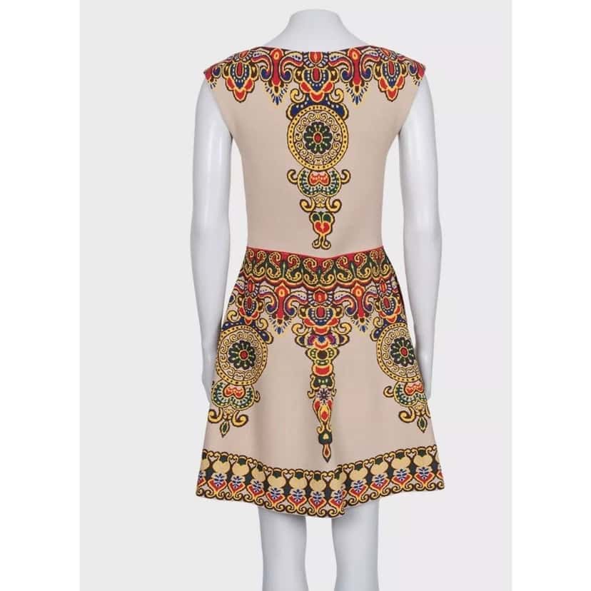 valentino NWOT Valentino Beige Printed Fitted Dress Sz M Pre-owned Beige Never worn - Inside View