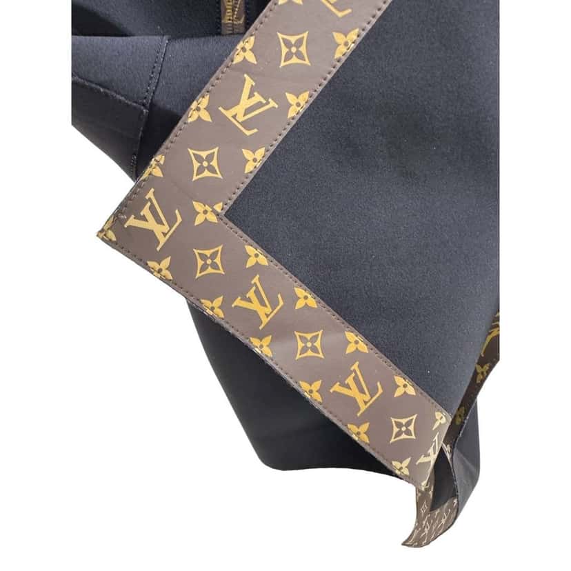 Louis Vuitton Louis Vuitton Black Monogram Peplum Top Size 34 Pre-owned Black Good condition - Inside View