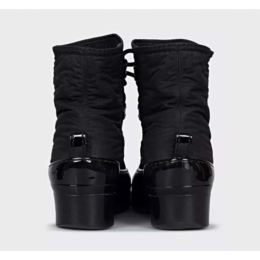 Chanel Chanel Black Lace-Up Boots - Size 37 Pre-owned Black Lace Good condition - Model View