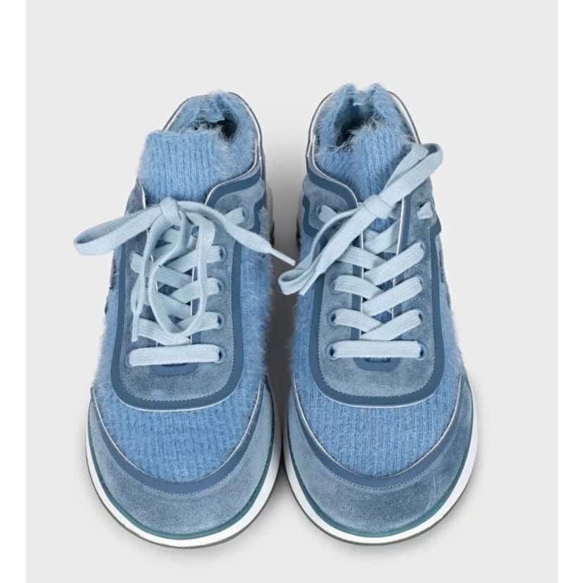 Chanel NWOB Chanel Blue Long-Pile Sneakers Sz.37 Pre-owned Blue Lace Never worn - Back View