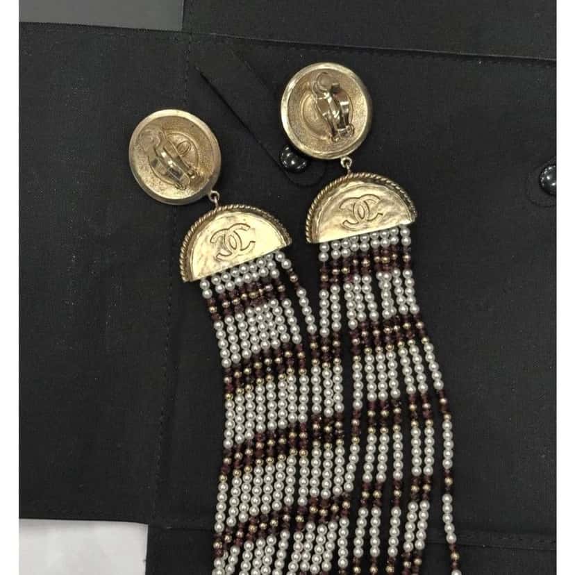 Chanel NWOT Chanel Pre-Fall 2019 Pearl Drop Earrings Pre-owned Other Good condition - Back View