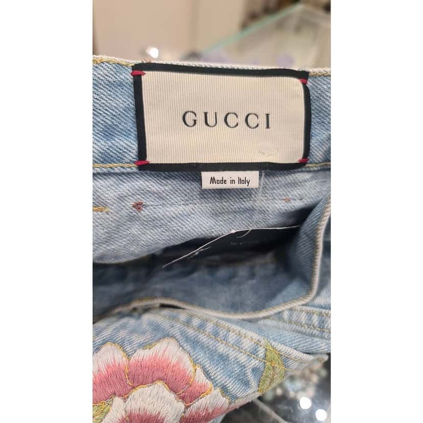 Gucci Gucci Embroidered Raw Edge Denim Skirt - Size 38 pre-owned Red Denim Good condition - Model View