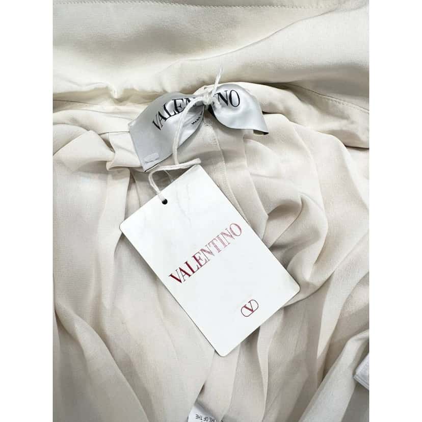 valentino Valentino Camellia Silk Pleated Avorio & Fuchsia Trench Coat Sz.42 pre-owned Camel Silk Good condition - Model View