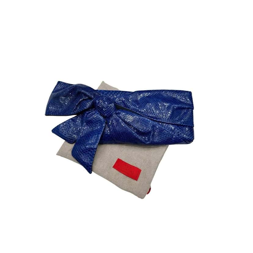 Valentino Garavani Valentino Garavani Blue Snakeskin Print Lambskin Clutch Bow Bag pre-owned Blue Leather Good condition - Front View