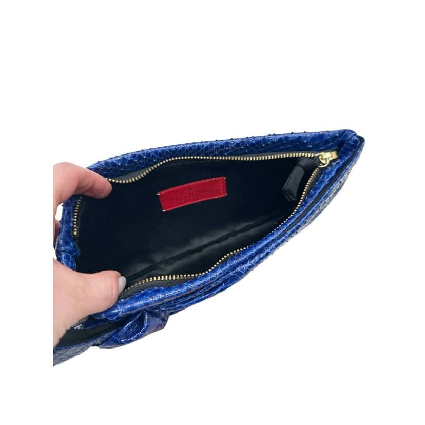 Valentino Garavani Valentino Garavani Blue Snakeskin Print Lambskin Clutch Bow Bag pre-owned Blue Leather Good condition - Inside View
