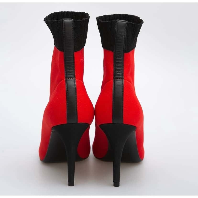 Chanel NWOB Chanel 2019 Red & Black Knit Sock Booties, Size 41 pre-owned Black Leather Never worn - Inside View