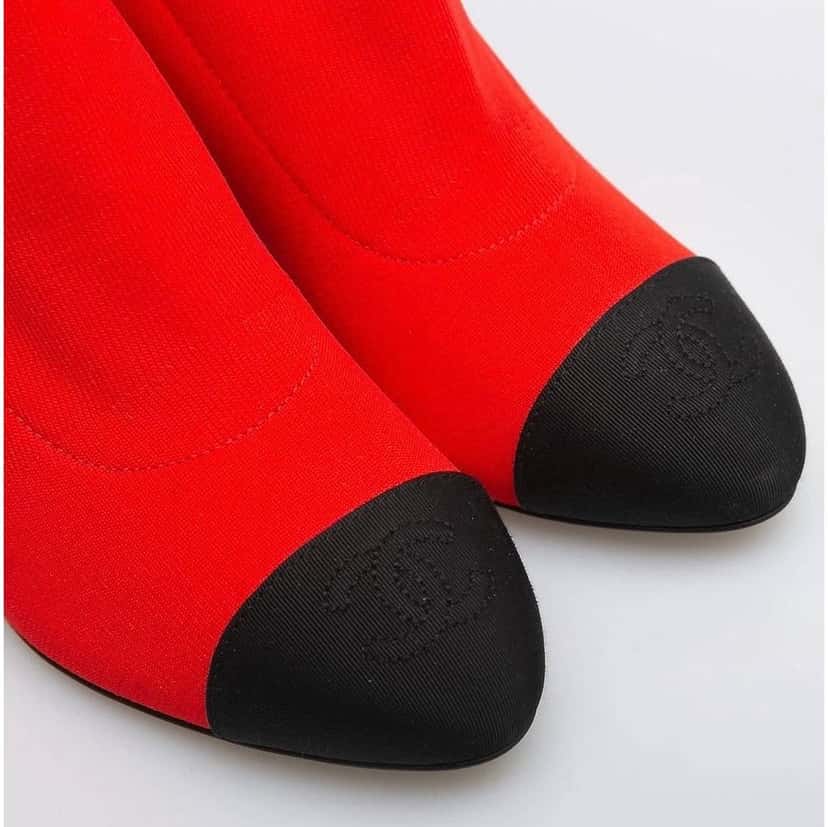 Chanel NWOB Chanel 2019 Red & Black Knit Sock Booties, Size 41 pre-owned Black Leather Never worn - Model View