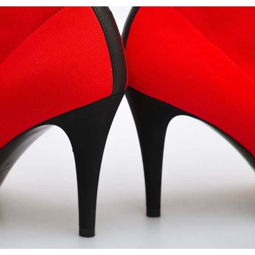 Chanel NWOB Chanel 2019 Red & Black Knit Sock Booties, Size 41 pre-owned Black Leather Never worn - Box View