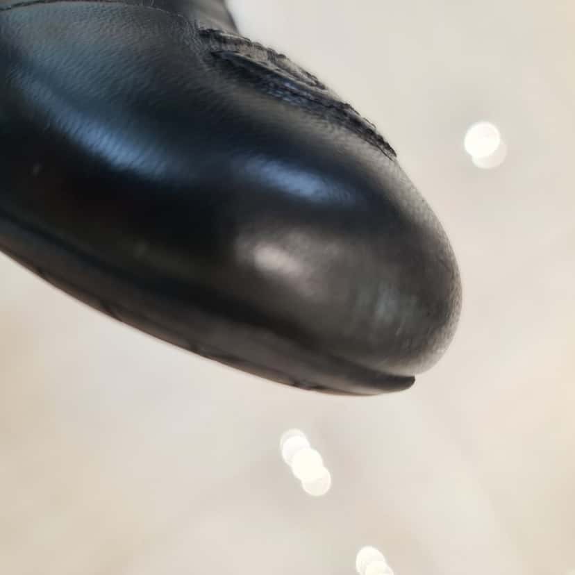 Chanel Chanel Black & White Leather Ankle Boots Sz.40.5 pre-owned Black Leather Good condition - Box View