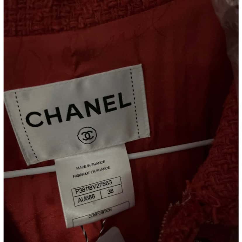 Chanel Chanel Spring 2010 Red Tweed Puffed Shoulders Jacket FR38 pre-owned Red Tweed Good condition - Box View