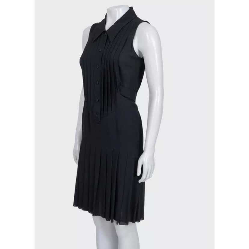 Chanel Chanel Black Silk Pleated Dress Sz.34 pre-owned Black Silk Good condition - Back View
