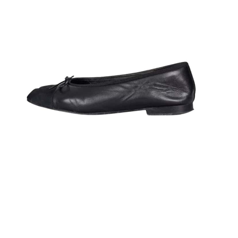 Chanel Chanel Black Leather  Textile Toe Ballet Flats Sz.37.5 pre-owned Black Leather Good condition - Front View