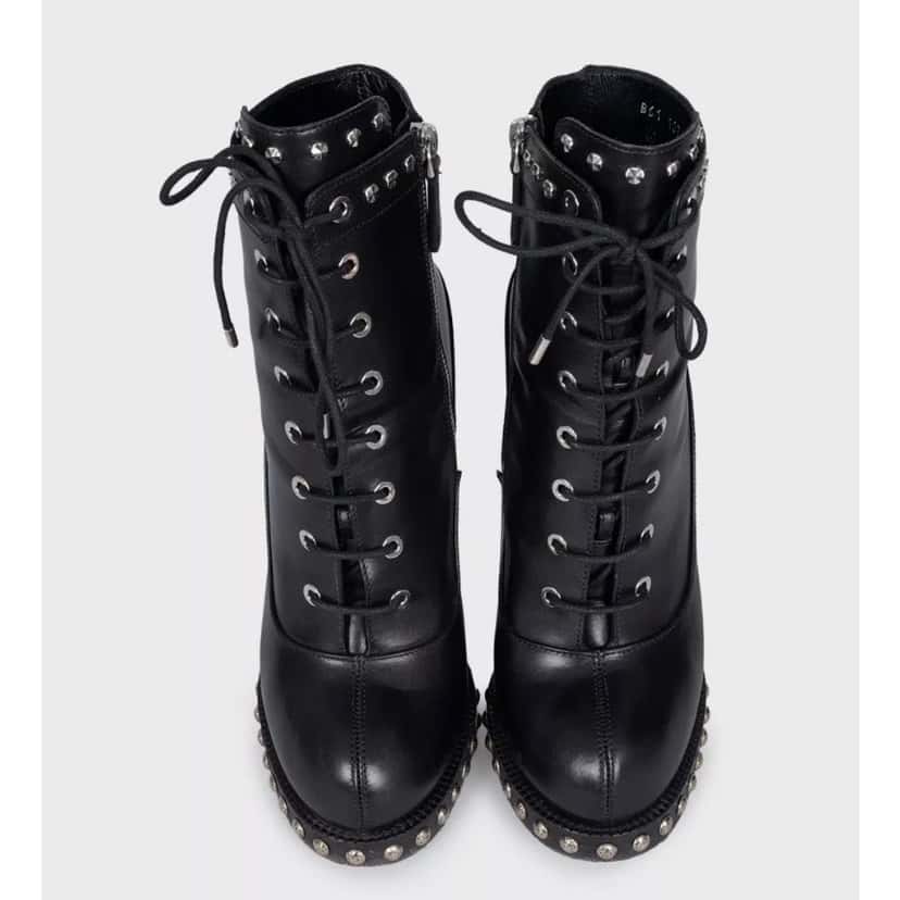 Alexander McQueen Alexander McQueen Black Leather Ankle Boots Sz.39 pre-owned Black Leather Good condition - Back View