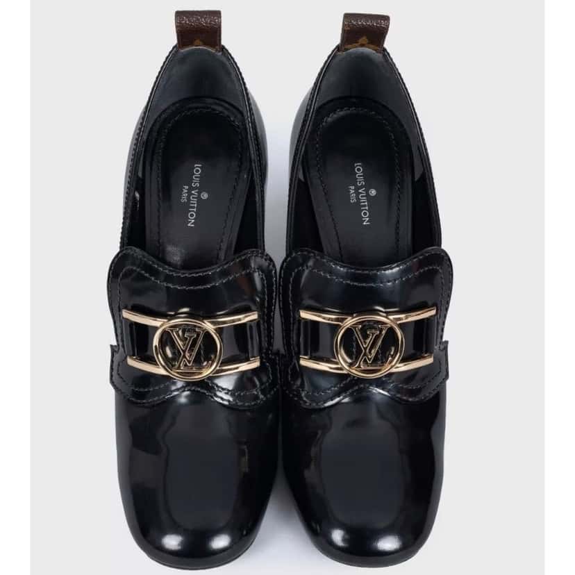 Louis Vuitton Louis Vuitton Black Leather Pumps Sculpted Heel Sz. 38 Pre-owned Black Leather Good condition - Back View