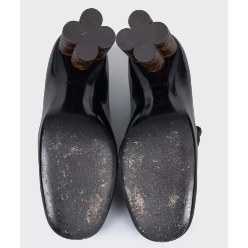 Louis Vuitton Louis Vuitton Black Leather Pumps Sculpted Heel Sz. 38 Pre-owned Black Leather Good condition - Box View