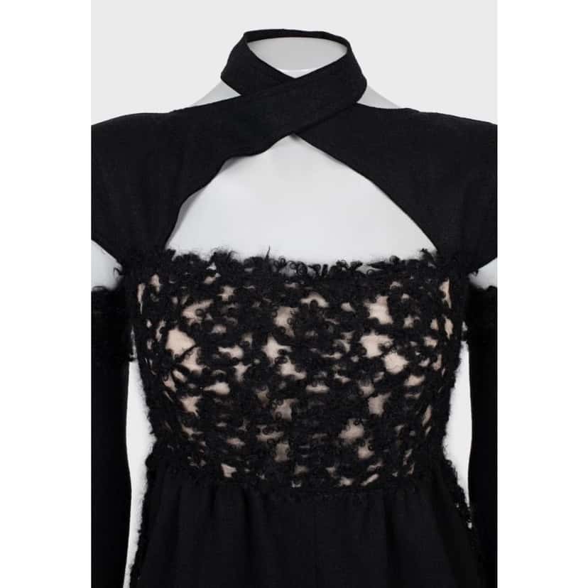Fendi Fendi Black Wool Detachable Sleeves l Dress Sz/40/S Pre-owned Black Wool Good condition - Model View