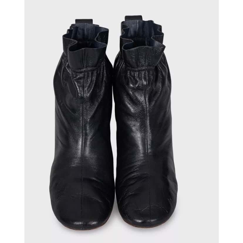 Celine Celine Black Leather Ankle Boots - EU 39 Pre-owned Black Leather Good condition - Back View