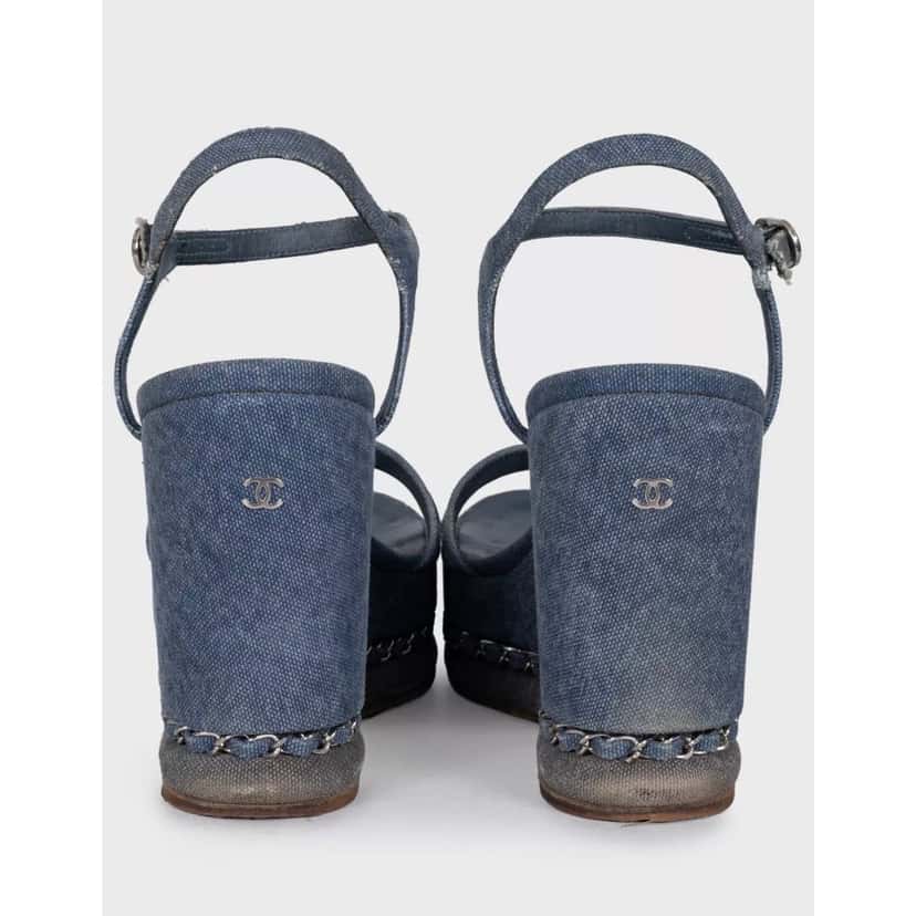 Chanel Chanel Blue Denim Wedge Sandals, Size 39.5 pre-owned Blue Denim Good condition - Model View