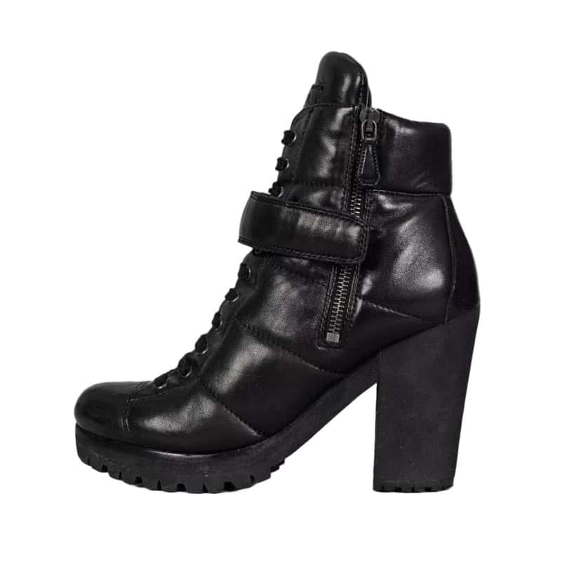 Prada Prada Sport Black Leather Ankle Boots Size 37.5 pre-owned Black Leather Good condition - Front View