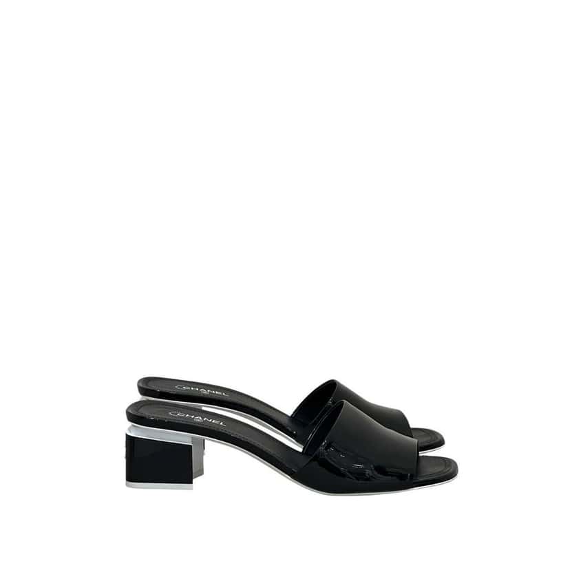 Chanel Chanel Black Patent Leather Heeled Mules - Size 41 Pre-owned Black Leather Good condition - Back View
