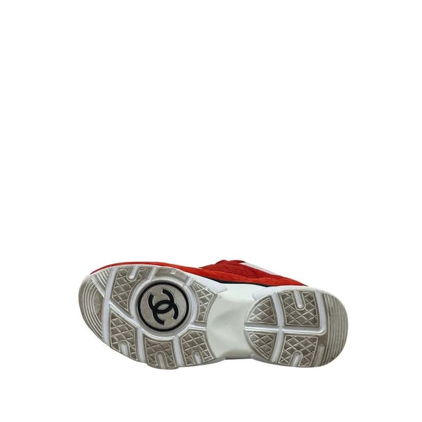 Chanel Chanel CC Logo Red Suede & Tweed Sneakers Size 39.5 Pre-owned Red Suede Good condition - Box View