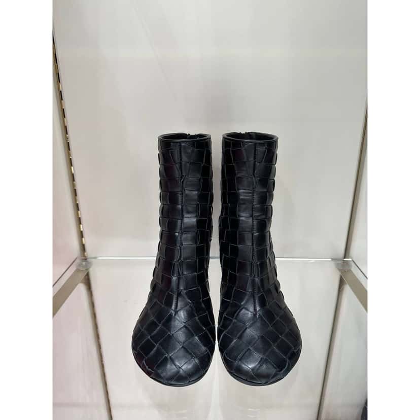 Bottega Veneta Bottega Veneta Intrecciato Black Leather Ankle Boots Sz.36 Pre-owned Black Leather Good condition - Back View