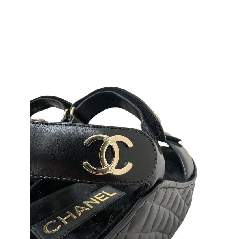 Chanel NWOB Chanel 2021 Calfskin Slingback Sandals - Size 41 pre-owned Black Leather Never worn - Box View