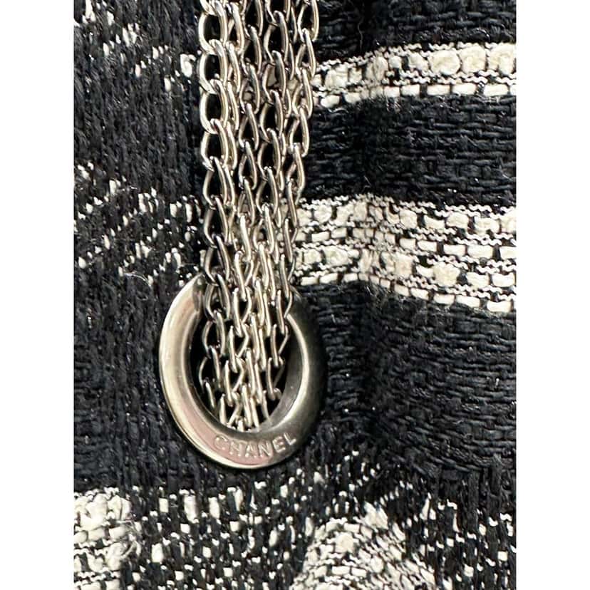 Chanel Chanel 2008 Karl Lagerfeld Metallic Fantasy Tweed Jacket Sz 40 pre-owned Other Tweed Good condition - Inside View