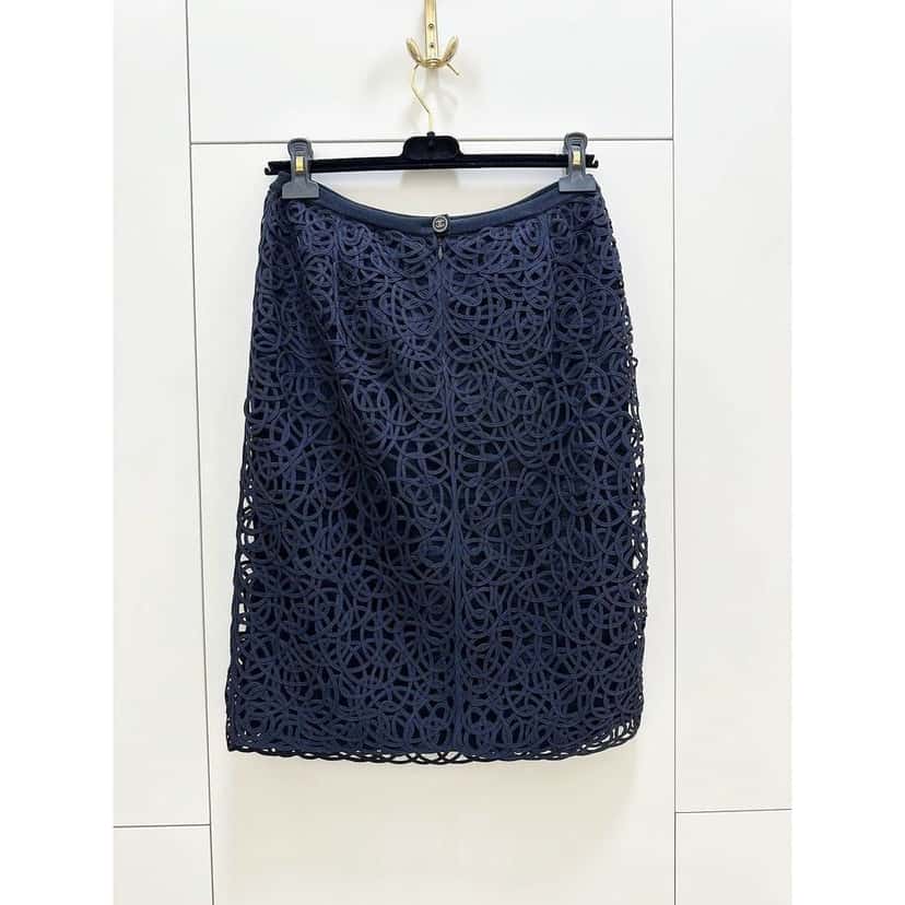 Chanel Chanel Navy Blue CC Patterned Skirt - FR 38 / US 6 Pre-owned Navy Denim Good condition - Back View