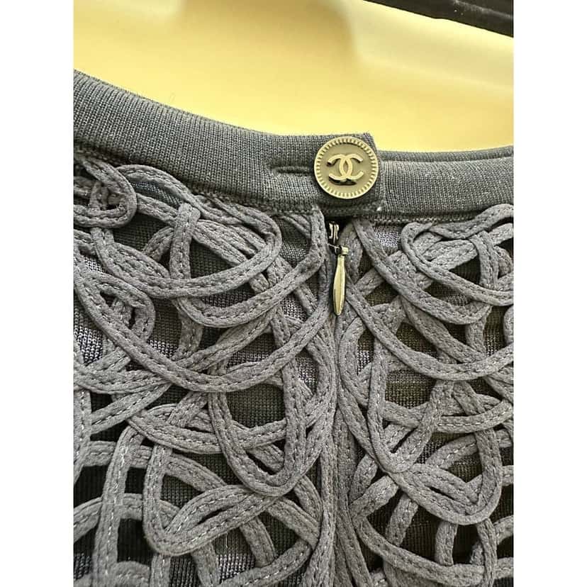Chanel Chanel Navy Blue CC Patterned Skirt - FR 38 / US 6 Pre-owned Navy Denim Good condition - Inside View