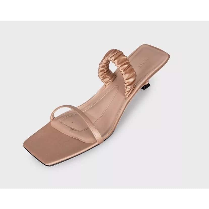 Khaite Khaite Pink Textile Kitten Heel Mules - Size 38 Pre-owned Pink Leather Good condition - Inside View