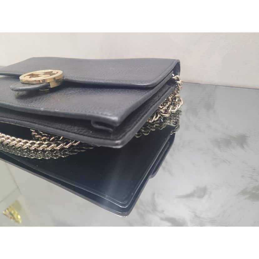 Gucci Gucci Interlocking G Black Leather Wallet on Chain Pre-owned Black Leather Good condition - Box View