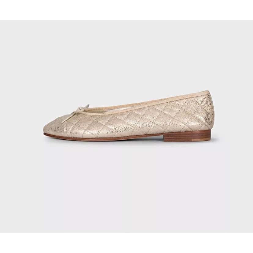 Chanel Chanel Quilted Gold Leather Ballerina Flats - Size 38.5 Pre-owned Gold Leather Good condition - Front View