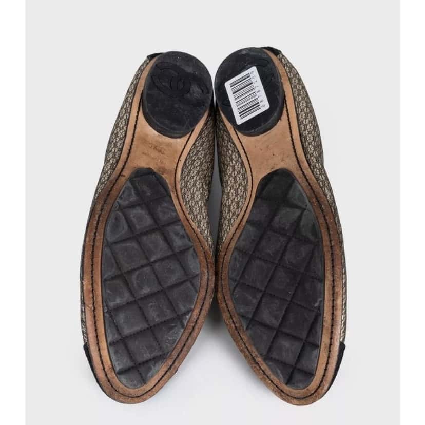 Chanel Chanel Quilted Gold Leather Ballerina Flats - Size 39.5 pre-owned Gold Leather Good condition - Box View
