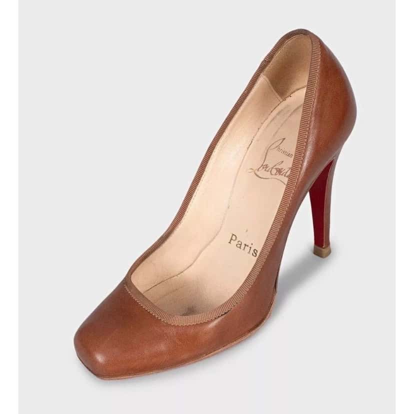 Christian Louboutin Christian Louboutin Brown Leather Pumps 35.5 pre-owned Brown Leather Good condition - Inside View