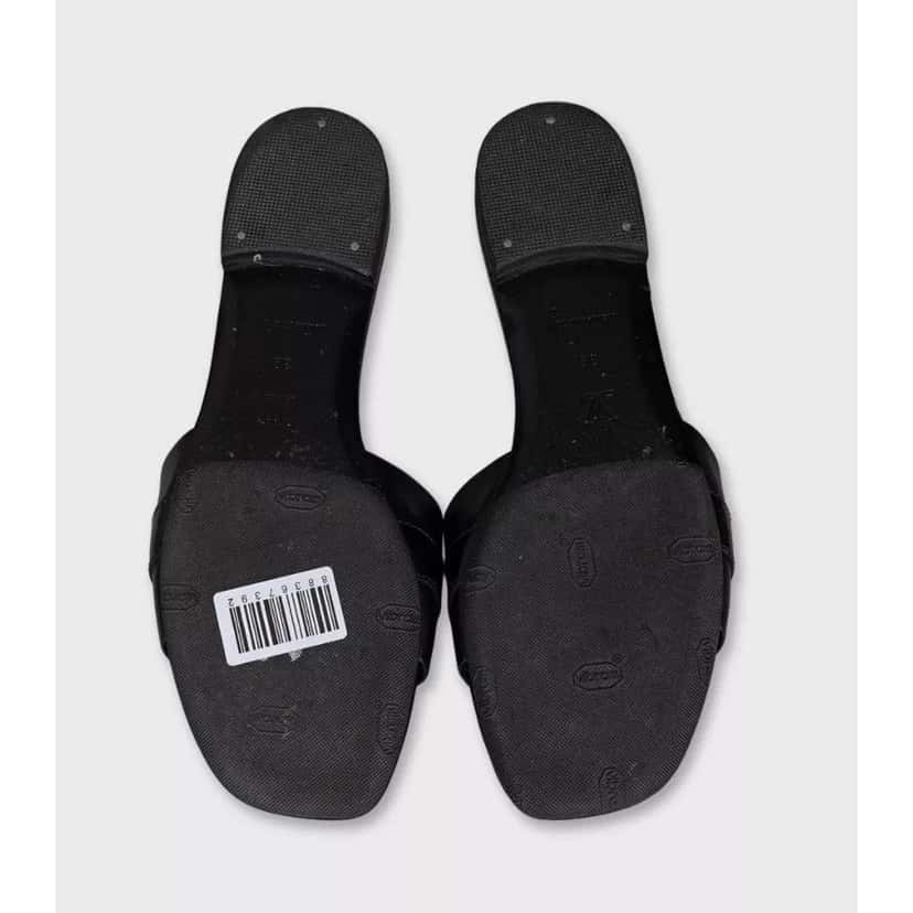 Louis Vuitton Louis Vuitton Black Leather Gold Hardware Slides Sz.39  Pre-owned Black Leather Good condition - Box View