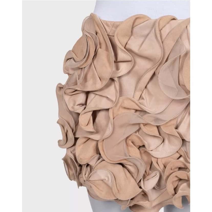 Valentino Valentino Beige Leather & Silk Mini Skirt Size M Pre-owned Beige Leather Good condition - Model View