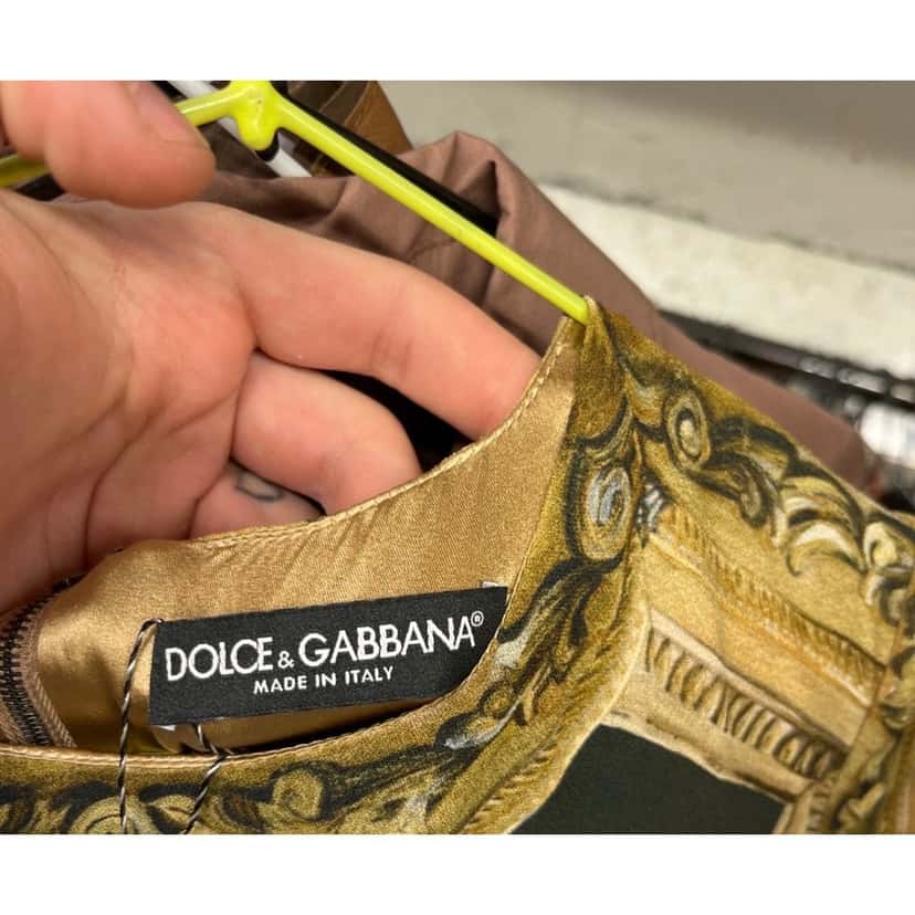 Dolce & Gabbana NWOT Dolce & Gabbana Renaissance Queen Print Midi Dress - IT42 / M Pre-owned Black Silk Never worn - Box View