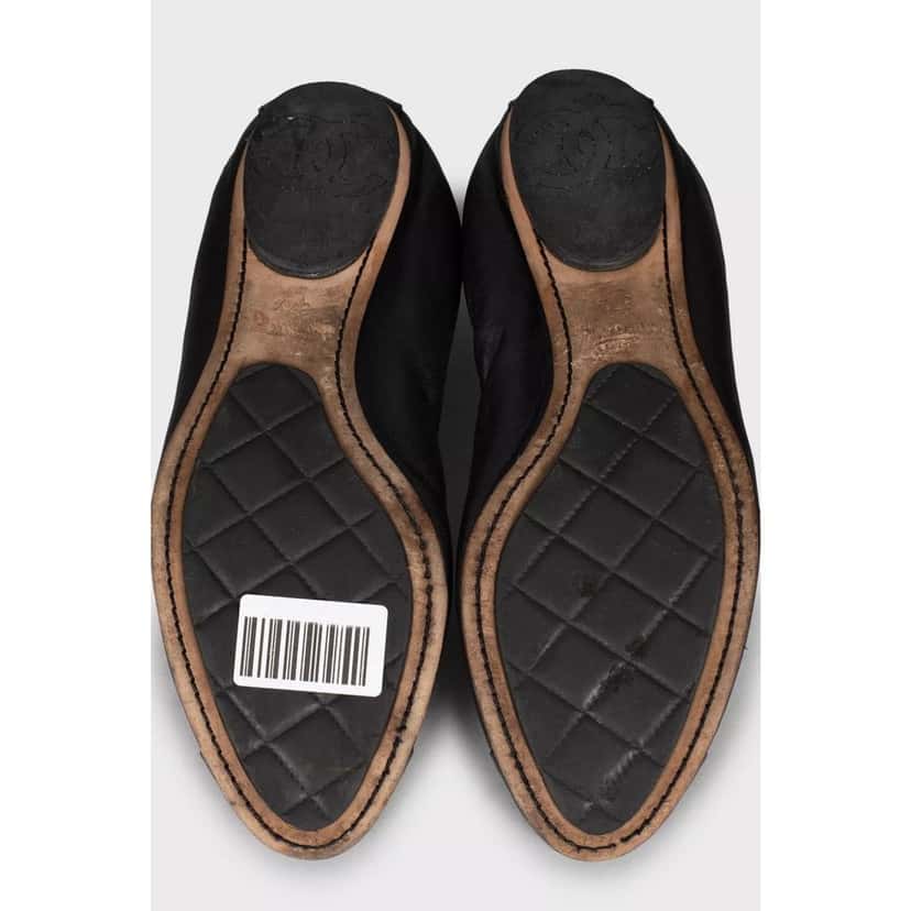 Chanel Chanel Black Leather Ballerina Flats with Patent Toe sz.38 Pre-owned Black Leather Good condition - Box View
