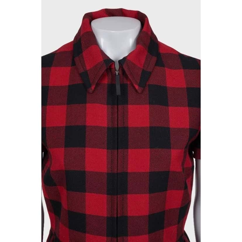 Christian Dior Christian Dior Red Plaid Wool Dress - Size IT44 pre-owned Red Wool Good condition - Model View