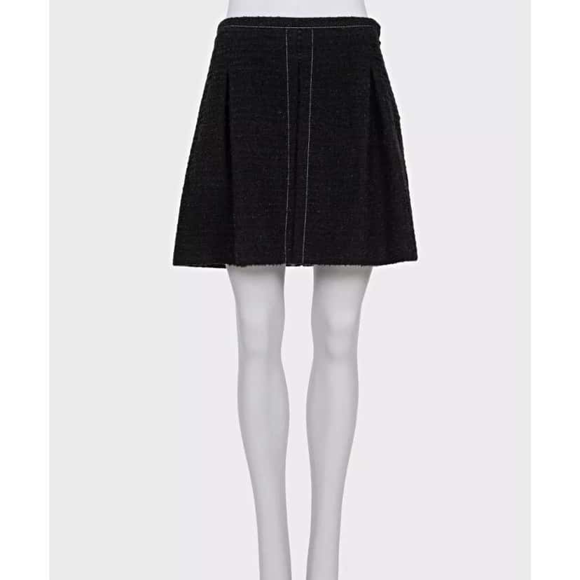 Louis Vuitton Louis Vuitton Brown Tweed Jacket & Skirt Set Sz.38 Pre-owned Brown Tweed Good condition - Model View