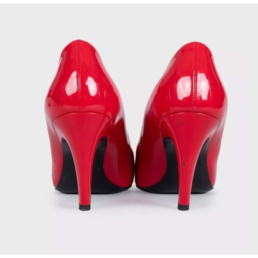 Balenciaga Balenciaga Red Patent Leather Pumps Heels Size 36.5 Pre-owned Red Leather Good condition - Model View