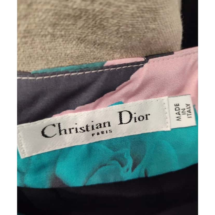 Christian Dior NWOT Christian Dior Silk Floral Print Skirt FR38 M Pre-owned Other Silk Never worn - Box View
