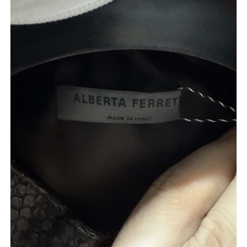 Alberta Ferretti NWOT Alberta Ferretti Cropped Lambskin Leather Jacket IT44/S Brown Leather Never worn - Box View
