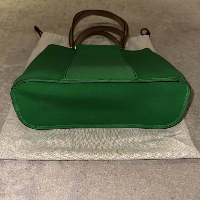 Hermès Cabag Tote Green Canvas Very good condition - Inside View
