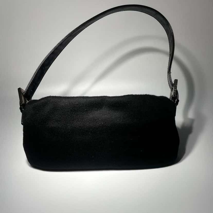 Fendi Baguette Black Suede Leather Good condition - Back View
