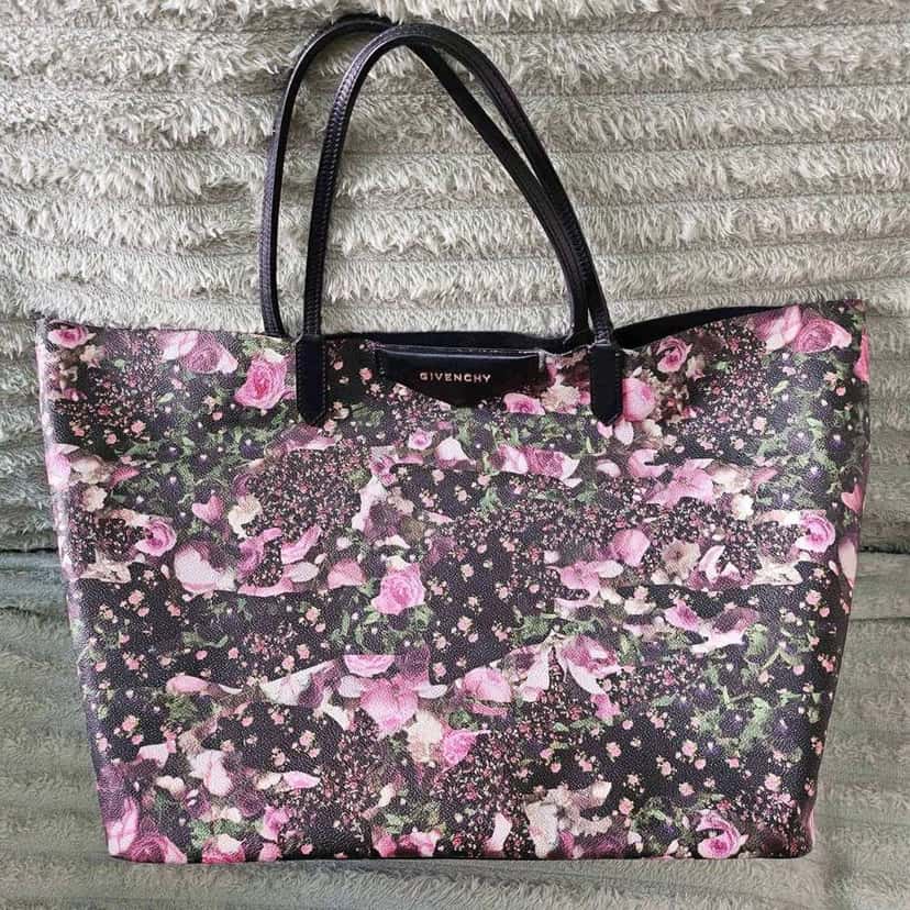 Givenchy Antigona Tote MultiColor Canvas Gold Good condition - Back View