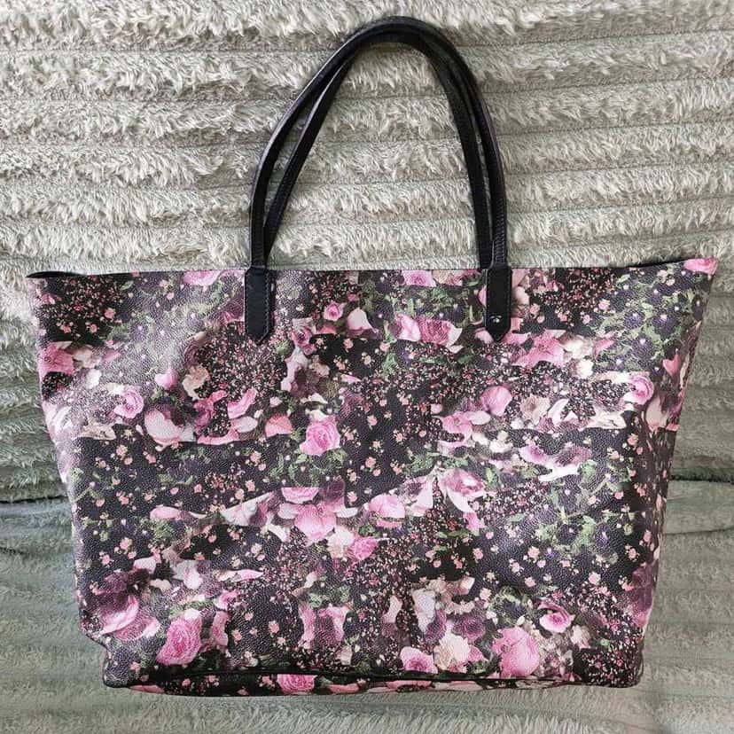 Givenchy Antigona Tote MultiColor Canvas Gold Good condition - Inside View