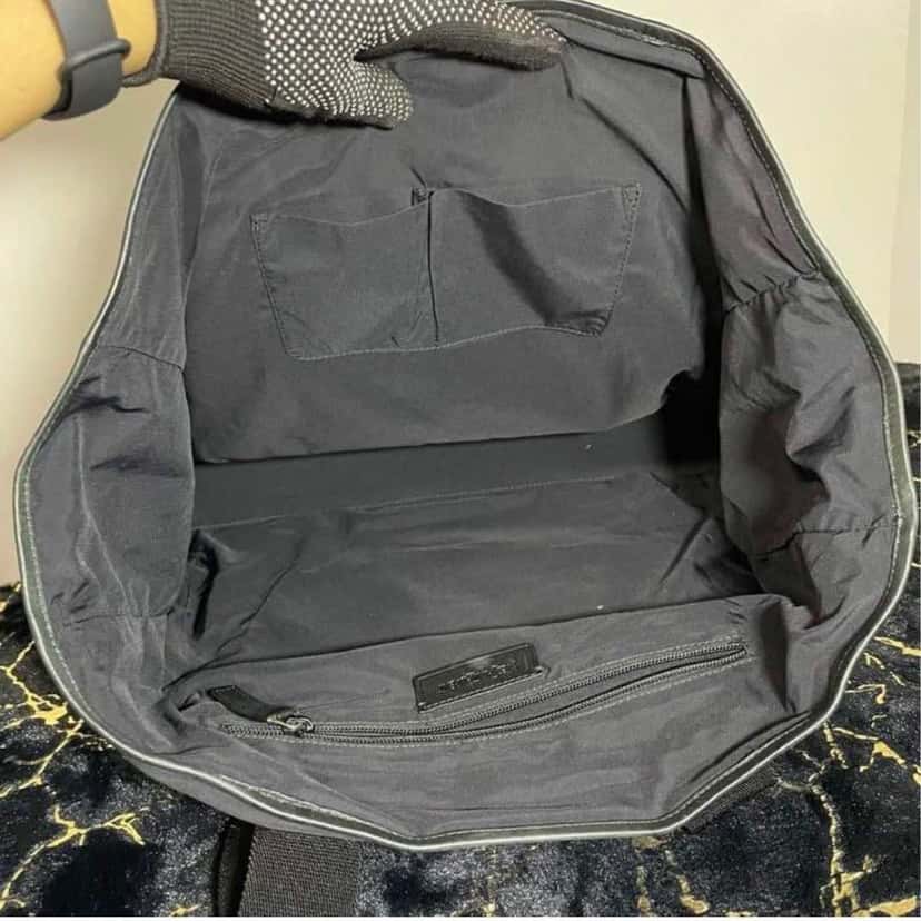 Saint Laurent YSL Tote Black Silver Good condition - Inside View