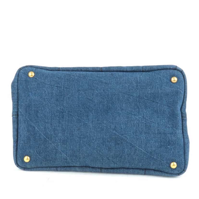 Prada Canapa Denim Tote Bag Blue Denim Metal Very good condition - Model View